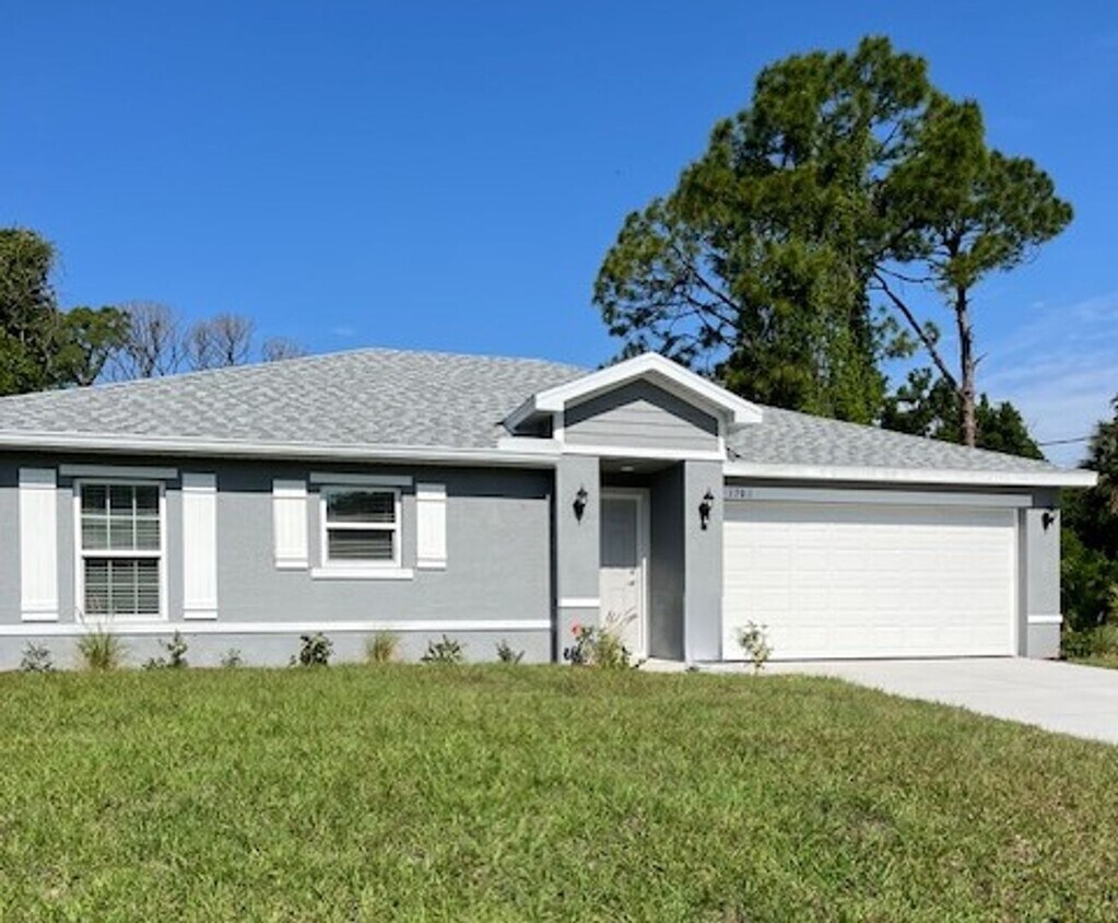 Foto principal - $1000 off 1st months rent! STUNNING Brand ...