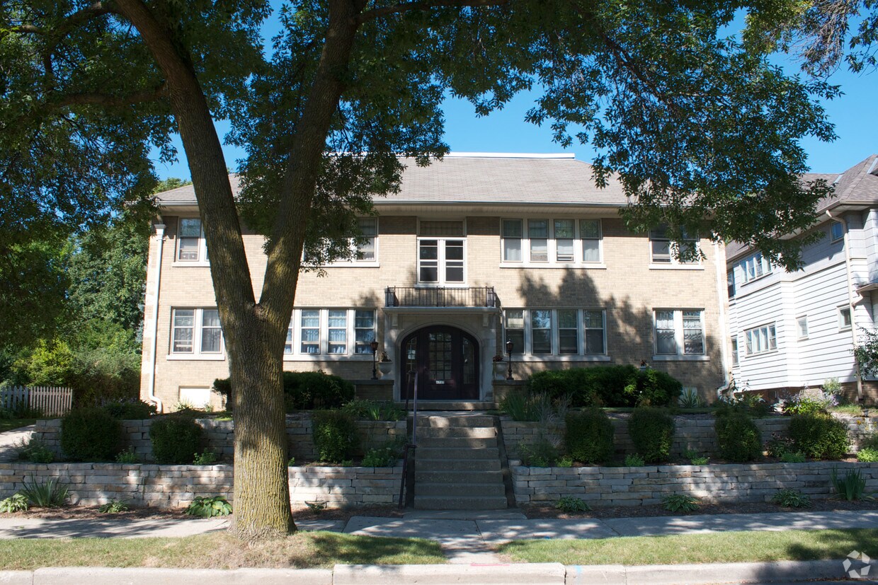 Primary Photo - 1727 N 53rd St