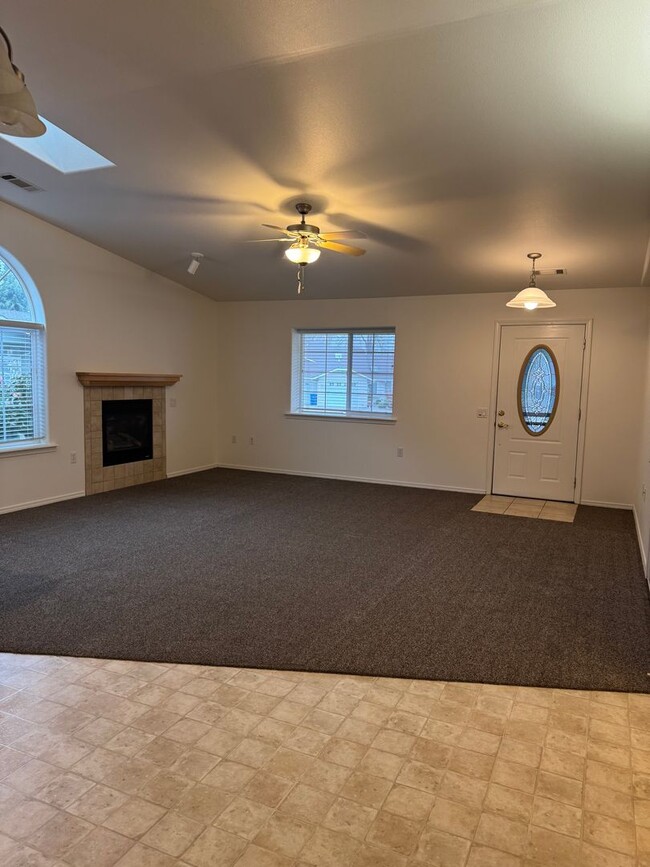 Building Photo - MHDuke2