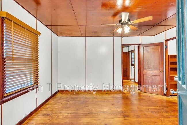 Foto del edificio - 14 Southwood Dr