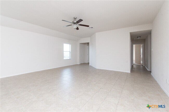 Building Photo - 3903 Endicott Dr