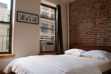 Primary Photo - 9 Jones St