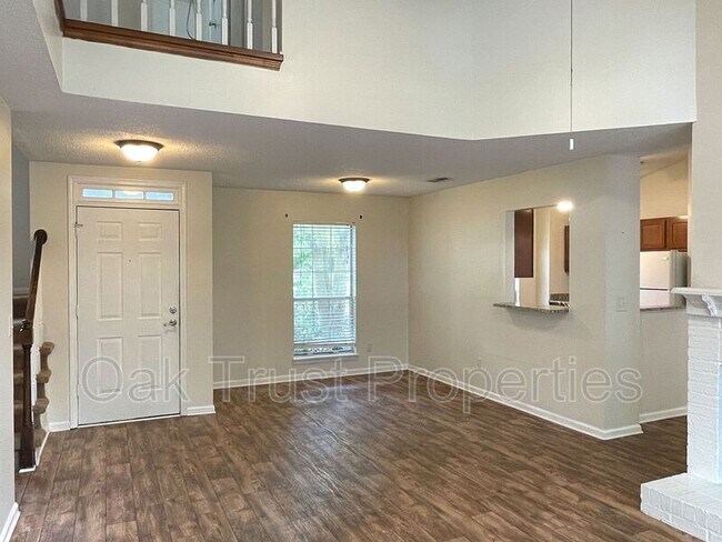 Building Photo - 105 Sawtry Pl