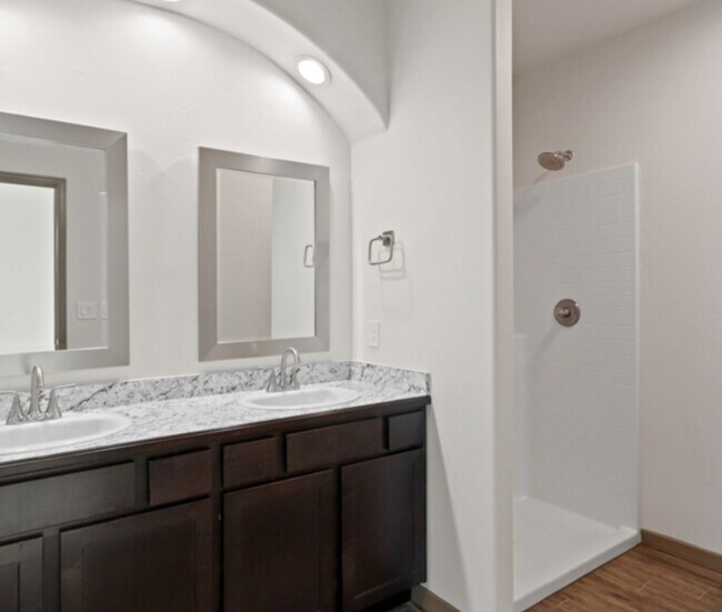 Building Photo - Brand New Townhome in the Pines off Del Rey, $500 off first months rent