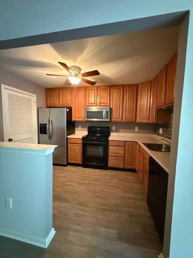 Building Photo - 1206 Delancey Way