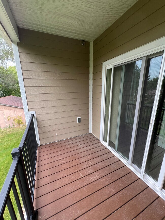 Balcón - 916 Cedar Dr
