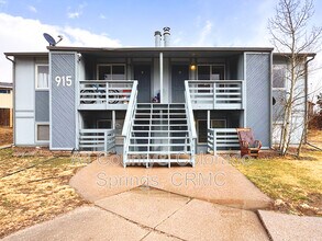 Building Photo - 915 Hathaway Dr