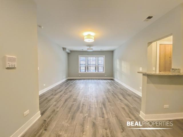 Foto principal - 2 bedroom in EVANSTON IL 60202