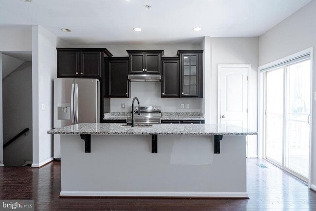 Building Photo - 15520 Lady Lauren Ln