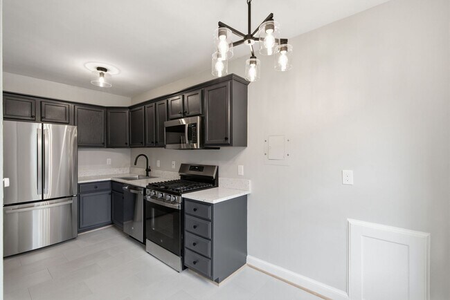 Photo - 715 S Washington St #A-32 Apartment