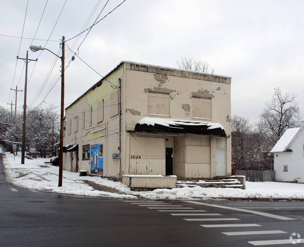 Primary Photo - 1024 W 3rd Ave