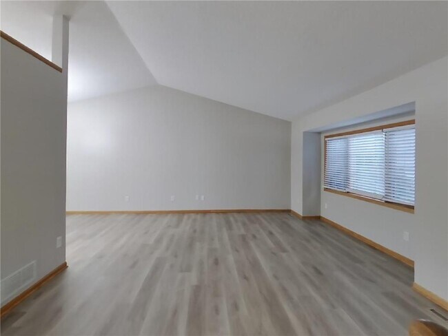 Foto del edificio - 5951 143rd Cir NW