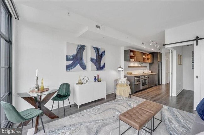 Foto del edificio - 2030 8th St NW