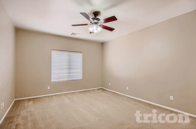 Foto del edificio - 1154 E Canyon Trail