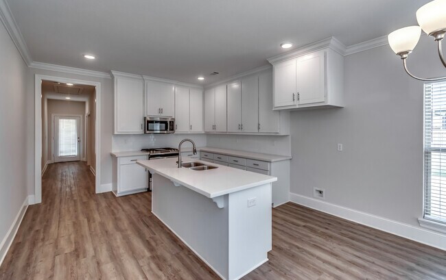 Building Photo - 867 Long Leaf Cir