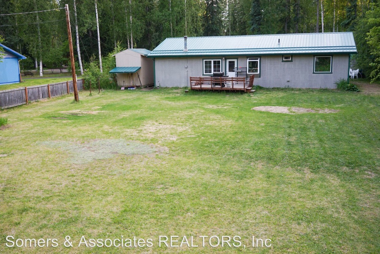 Building Photo - 3 br, 1 bath House - 614 Bottles St