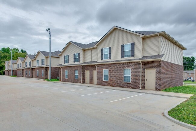 Foto del edificio - Meadow Ridge Town Homes