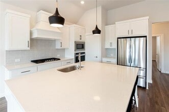 Building Photo - 2348 Rook Dr