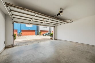Building Photo - 6908 Yellowstone Way Dr