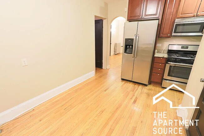 Foto del edificio - 4903 N Hoyne Ave