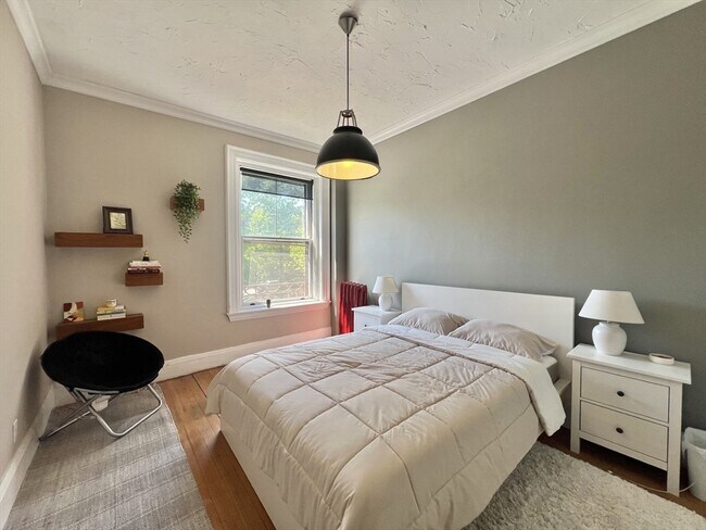 Foto del edificio - 1370 Beacon St