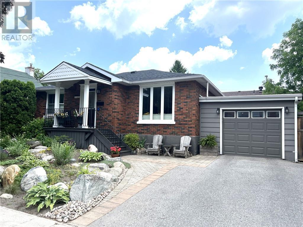 249 Pine St, Collingwood, ON L9Y 2P3 House for Rent in Collingwood