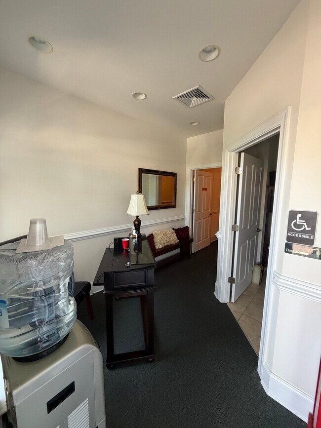 Foto del edificio - 4378 Oleander Dr