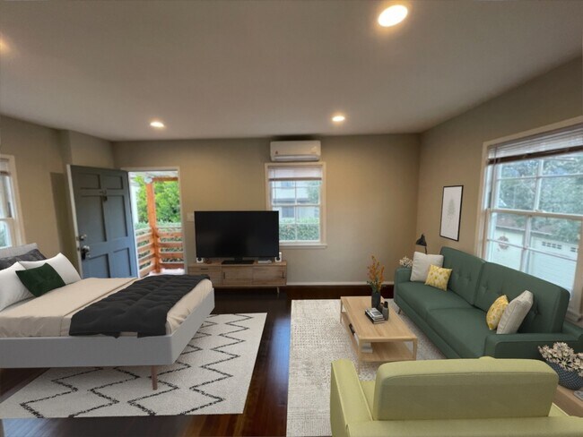 Living Space - 1112 Donaldo Ct