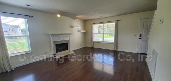 Foto del edificio - 4444 Frost St