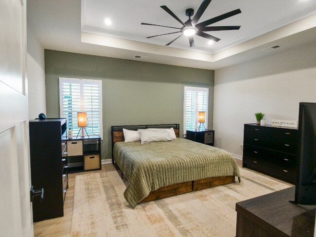 Foto del edificio - 1663 Jessamine Dr