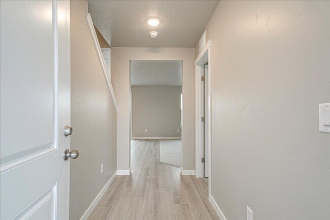 Foto del edificio - 2 Story Nampa Home!