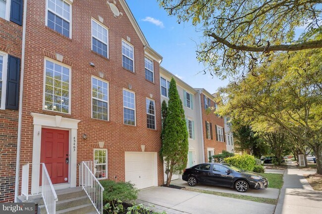 Building Photo - 43463 Laidlow St
