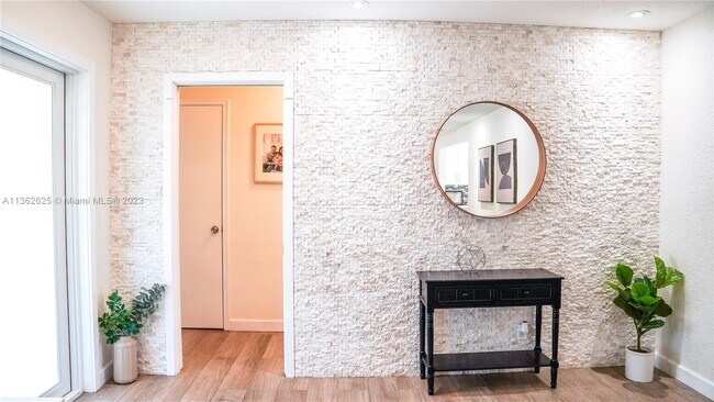 Foto del edificio - 844 Johnson St