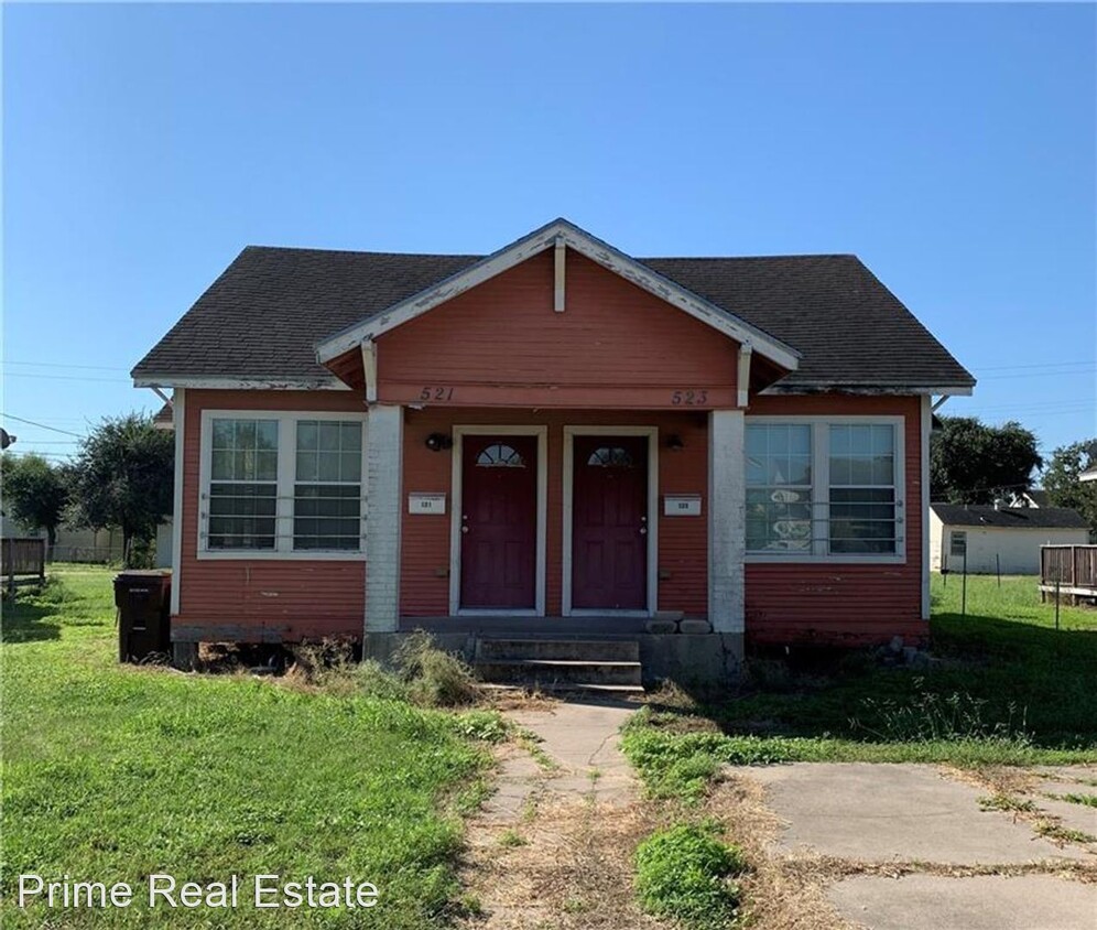 Primary Photo - 2 br, 1 bath House - 513 W Santa Gertrudis St