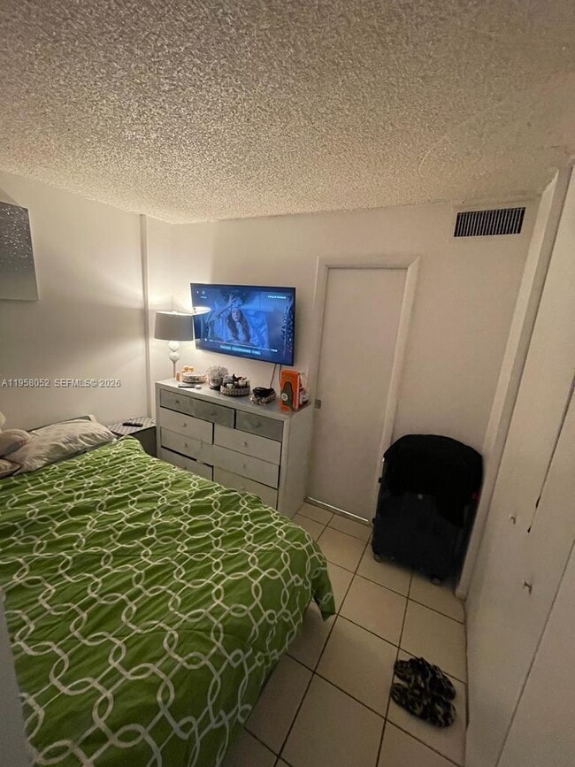 Building Photo - 19781 SW 114th Ave