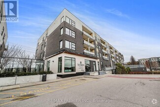 Building Photo - 555-555 William Graham Dr