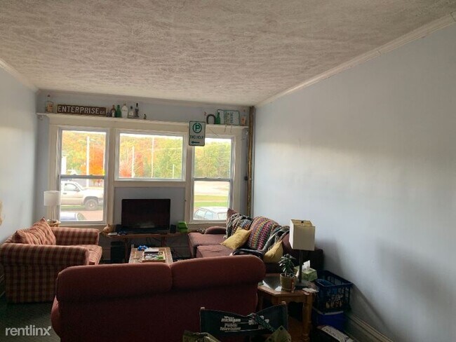 Building Photo - 5 br, 1 bath House - 1315 Ruby Ave