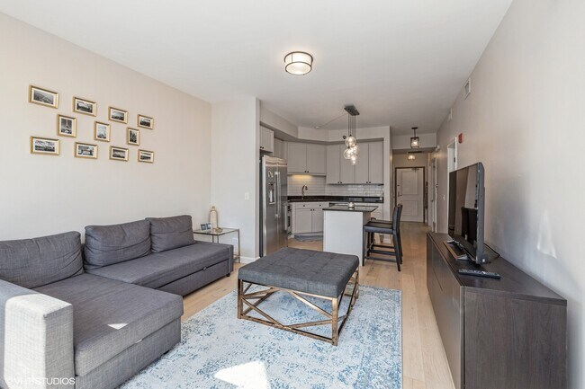 Foto del edificio - 720 W Randolph St