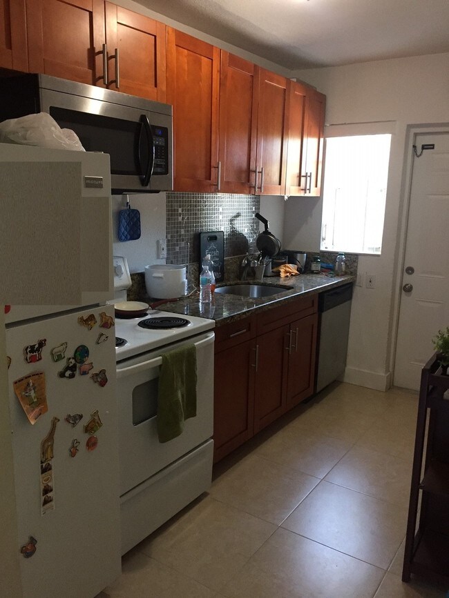 Foto del edificio - 701 82nd St
