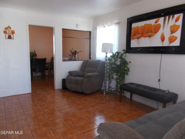 Foto del edificio - 7724 Mustang Ave