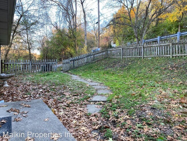 Foto del edificio - 3 br, 1 bath House - 3310 New England Road