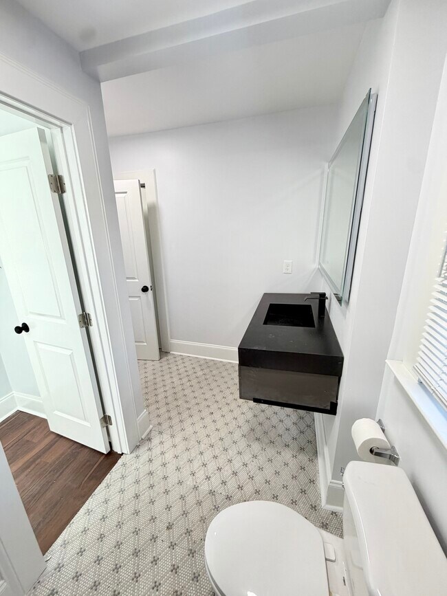 Foto del edificio - 984 Woodbourne Dr SW