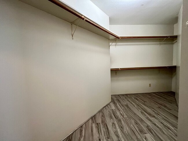 Building Photo - Pearl City: Large Studio with 1 Bath, and ...