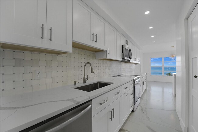 Foto del edificio - 3900 Galt Ocean Dr