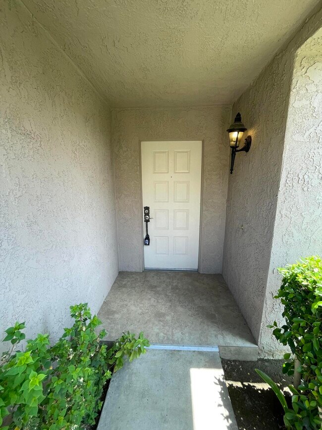 Foto del edificio - 74940 San Simeon Dr
