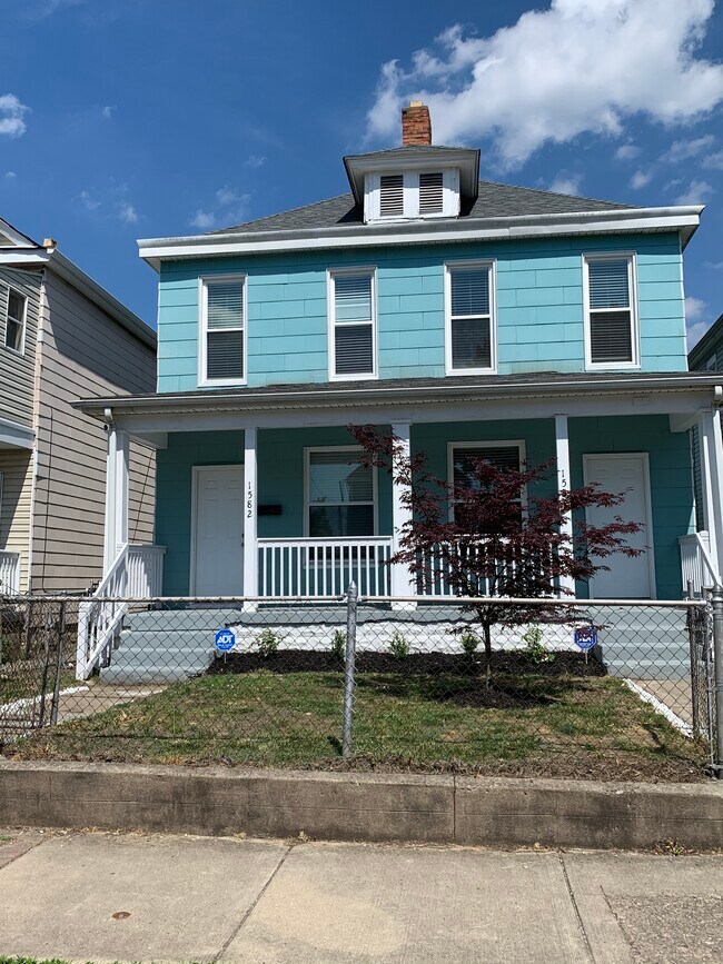 1584 S 4th St Unit 1582 4th st, Columbus, OH 43207 Apartments in