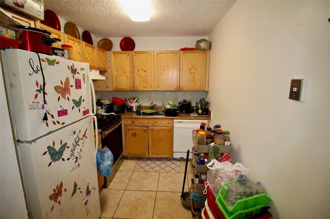 Foto del edificio - 316 Meadows Cir