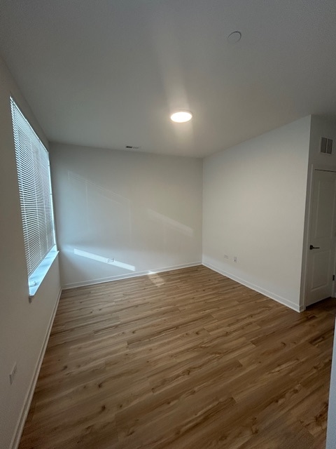 Foto del edificio - 4830 157th St