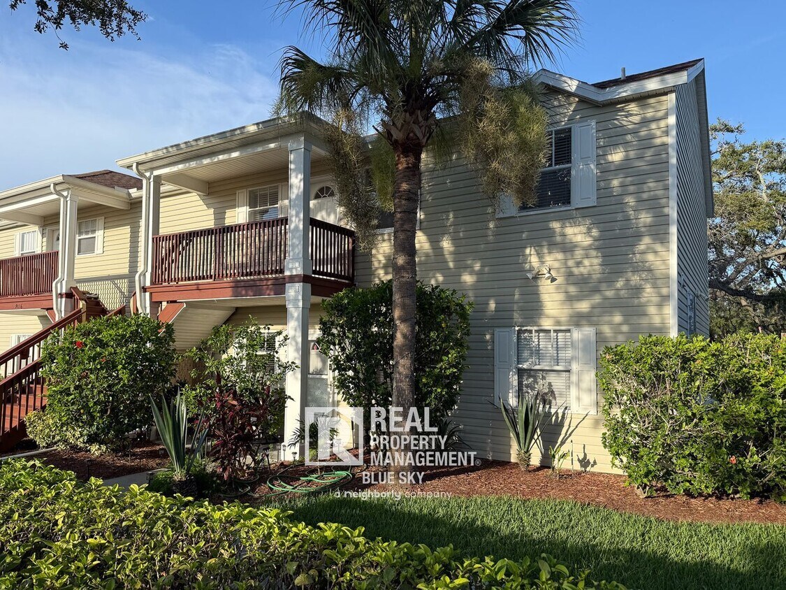 Foto principal - 9016 Shallowford Ln