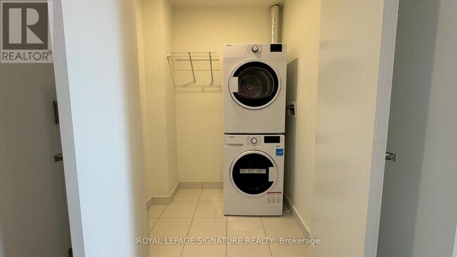 Building Photo - 28 Ann St